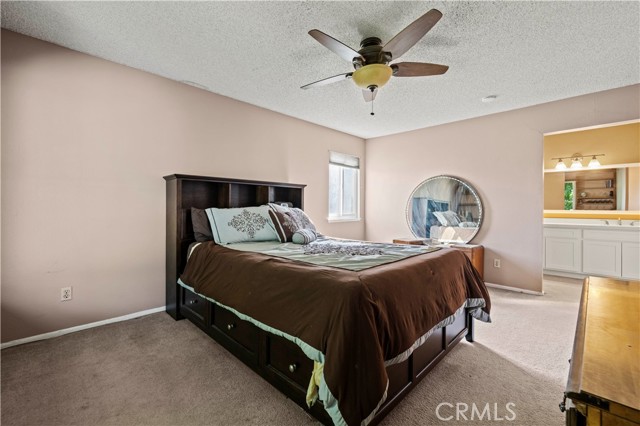 Detail Gallery Image 23 of 43 For 23668 via Delfina, Valencia,  CA 91355 - 4 Beds | 3 Baths