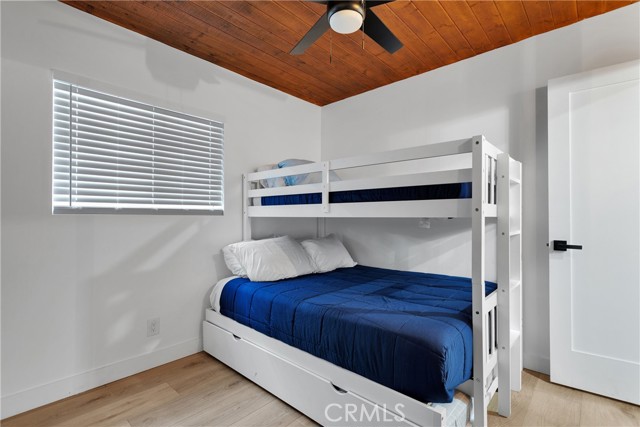 906 W Aeroplane Boulevard, Big Bear City CA: https://media.crmls.org/medias/8586aef4-6742-4e84-a7ec-fbb3141b54b9.jpg