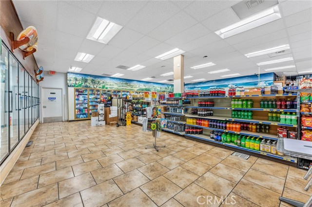 3200 Mission Avenue, Oceanside CA: https://media.crmls.org/medias/8587064f-f6ca-4f96-a830-7186c94d59fe.jpg