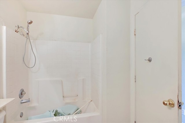 1712 Cattail Drive, Marysville CA: https://media.crmls.org/medias/85870ec7-b98e-4034-b040-eee2227c0225.jpg