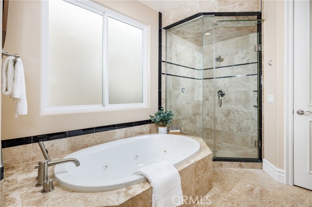 Detail Gallery Image 24 of 42 For 209 Chicago Ave, Huntington Beach,  CA 92648 - 3 Beds | 3/2 Baths