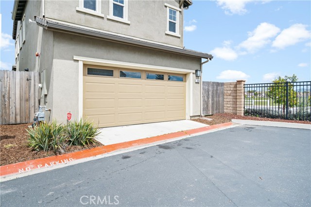 Detail Gallery Image 5 of 45 For 1888 Sterling Pl, Santa Maria,  CA 93458 - 3 Beds | 2 Baths