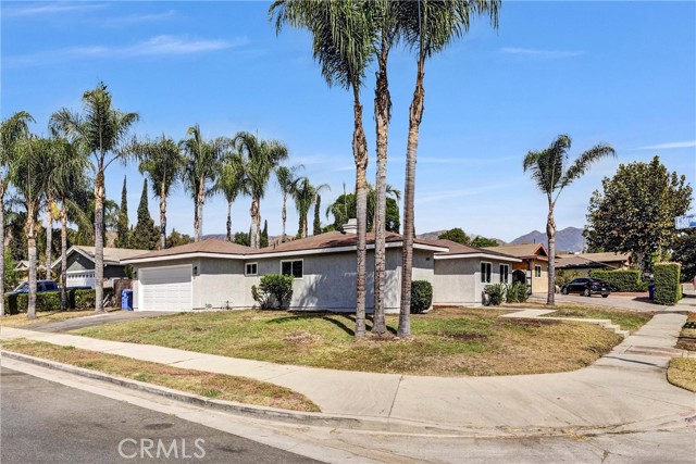 Detail Gallery Image 2 of 32 For 11419 Sunburst St, Sylmar,  CA 91342 - 3 Beds | 2 Baths