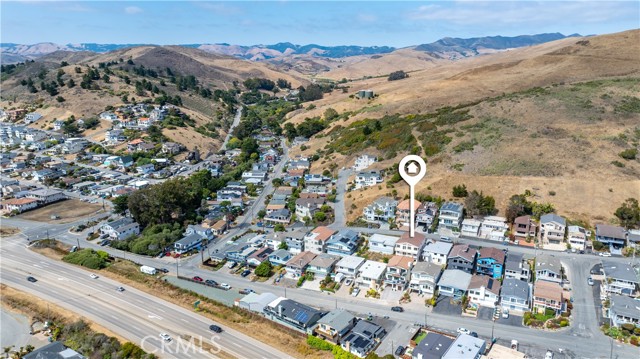 3166 Shearer Avenue, Cayucos CA: https://media.crmls.org/medias/858910e9-79a0-438a-bd73-7700a2fd0ce7.jpg