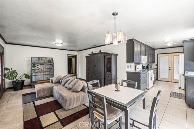 Detail Gallery Image 12 of 13 For 5956 York Glen Way, Sacramento,  CA 95842 - 3 Beds | 1 Baths