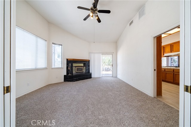 17157 Hacienda Boulevard, California City CA: https://media.crmls.org/medias/858959dd-a8ba-4423-81df-c6e4e7970f3f.jpg