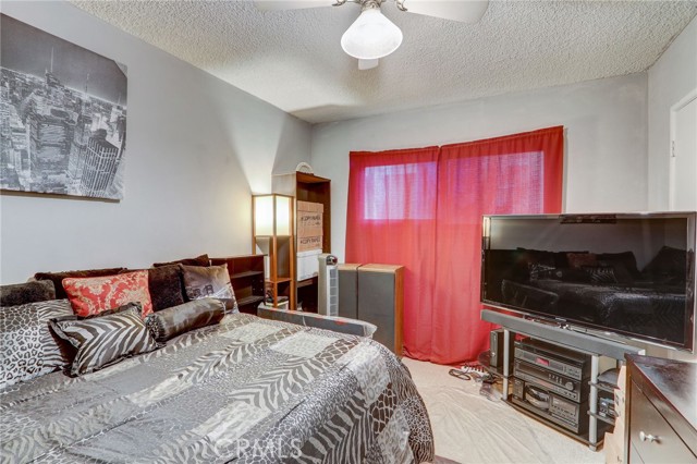 Detail Gallery Image 29 of 34 For 14747 Saticoy St, Van Nuys,  CA 91405 - 3 Beds | 2 Baths
