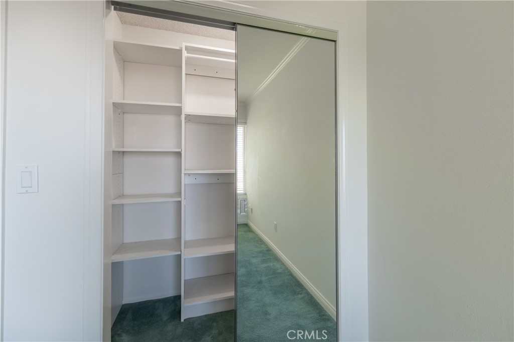 https://media.crmls.org/medias/858a031e-d1e4-4fd9-807d-e6407015f6e4.jpg?preset=X-Large