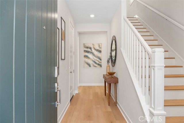 Detail Gallery Image 3 of 50 For 554 Catalonia, Lake Forest,  CA 92630 - 4 Beds | 4 Baths