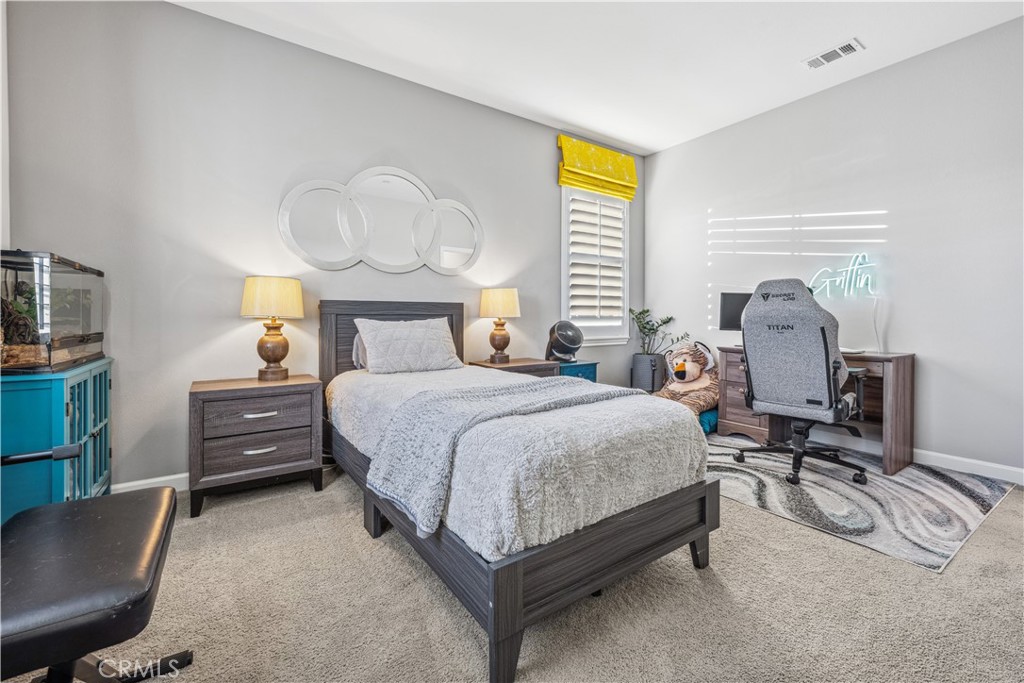 858ab0a8 B2d3 41dd A5b9 8bc447cac44f