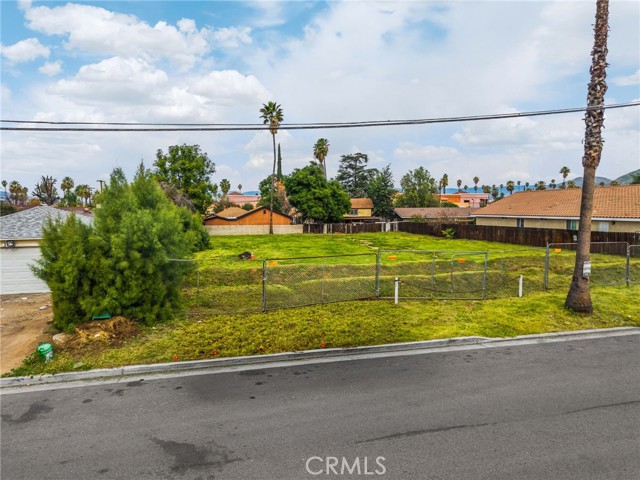 Detail Gallery Image 14 of 44 For 1879 10th, Riverside,  CA 92507 - – Beds | – Baths