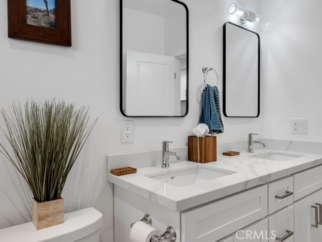 https://media.crmls.org/medias/858d0dea-b755-4e11-b6f1-0ab9a9689726.jpg?preset=X-Large