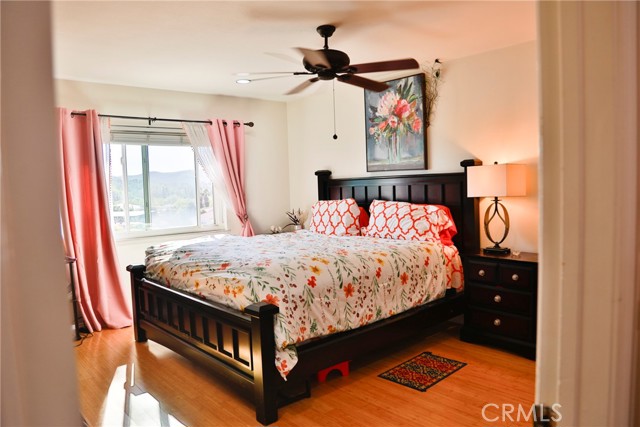 Detail Gallery Image 16 of 31 For 1129 Heatherview, Oak Park,  CA 91377 - 3 Beds | 2/1 Baths