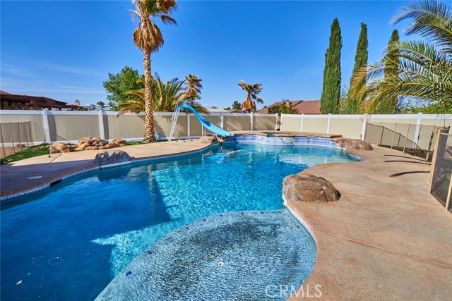 13795 Havasu RD, Apple Valley, CA 92307 thumbnail