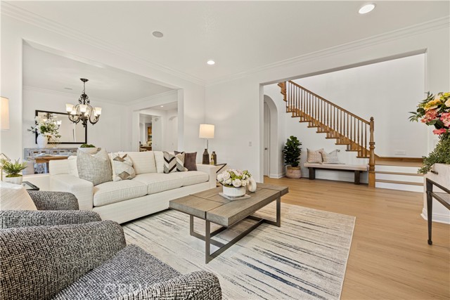 Detail Gallery Image 9 of 54 For 20100 Livorno Ln, Yorba Linda,  CA 92886 - 4 Beds | 3/1 Baths