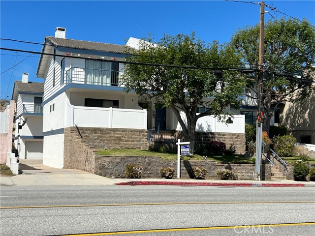 121 Prospect Avenue, Redondo Beach, California 90277, 2 Bedrooms Bedrooms, ,3 BathroomsBathrooms,Residential,Sold,Prospect,SB23056718