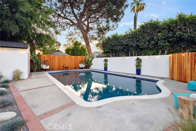 6105 Bellingham Avenue, North Hollywood CA: https://media.crmls.org/medias/858f2ae9-4387-4561-946b-edd1c36b8a48.jpg