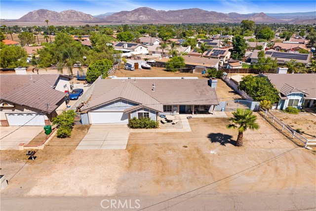21703 Corso Alto Avenue, Nuevo CA: https://media.crmls.org/medias/858f49c4-30cc-4ffc-a7c9-c18088168cfe.jpg