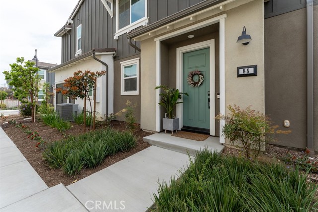 Detail Gallery Image 5 of 57 For 3652 E Moonlight St #85,  Ontario,  CA 91761 - 3 Beds | 2/1 Baths