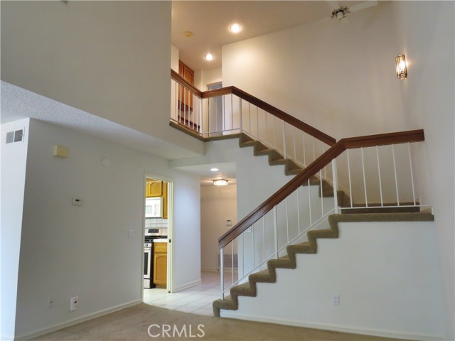 Detail Gallery Image 15 of 36 For 19424 Crystal Ridge Ln, Porter Ranch,  CA 91326 - 2 Beds | 2/1 Baths