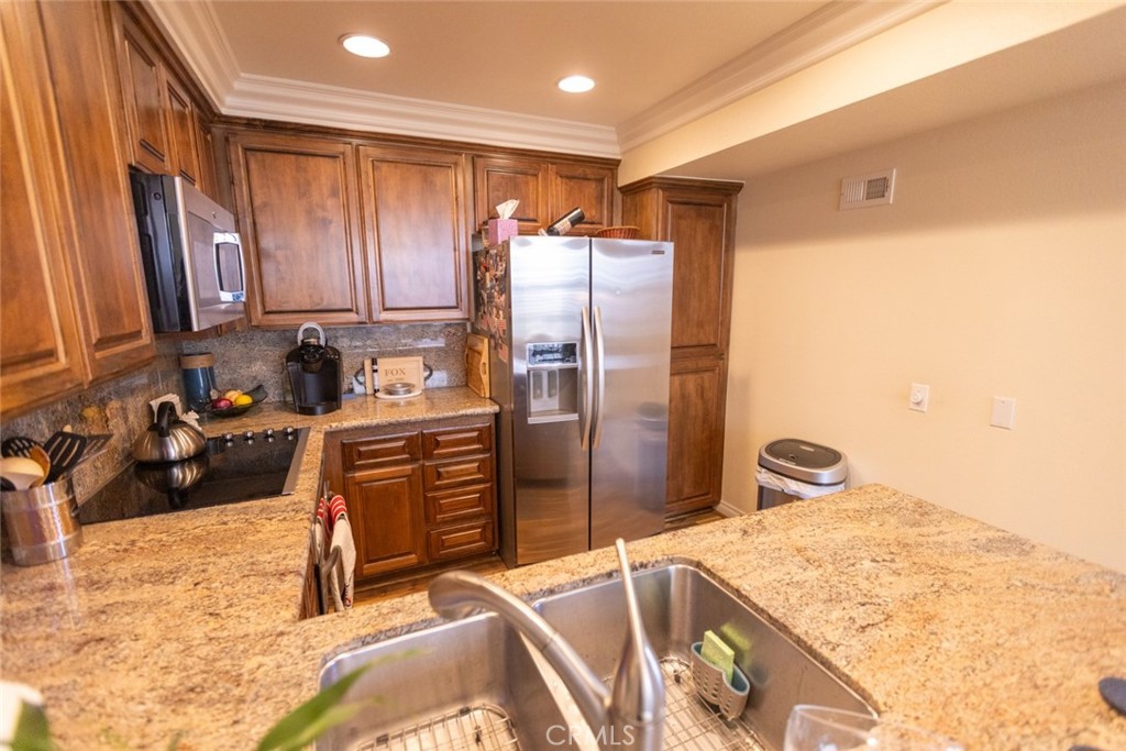 MLS #OC26152849 image #8