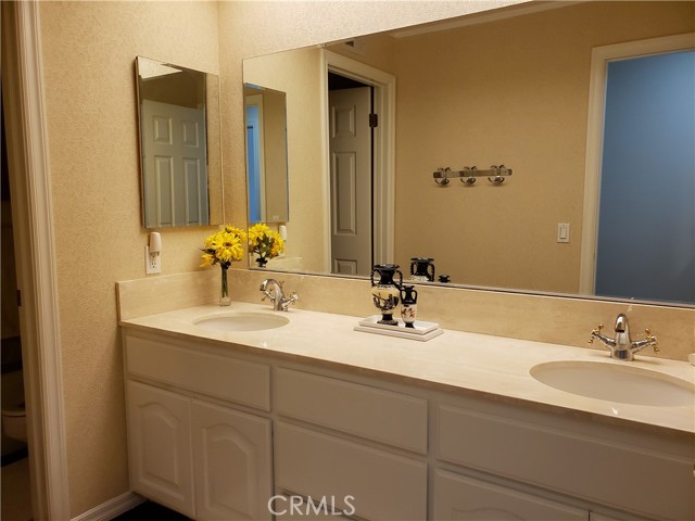 Detail Gallery Image 35 of 45 For 19412 Woodlands Dr, Huntington Beach,  CA 92648 - 4 Beds | 3/1 Baths