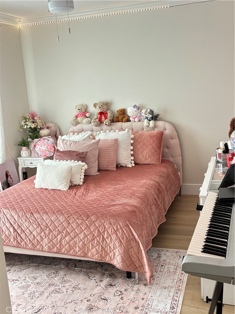 https://media.crmls.org/medias/8591a9da-40c7-4113-af90-715f6ac61754.jpg?preset=X-Large