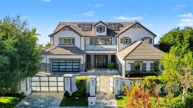 Detail Gallery Image 2 of 49 For 3111 Gardenia, Yorba Linda,  CA 92886 - 6 Beds | 7/1 Baths