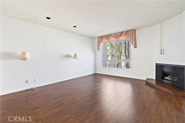 5333 Zelzah Avenue, Encino CA: https://media.crmls.org/medias/85930bf4-6ee2-4288-aa0b-d2c71bfb55c6.jpg