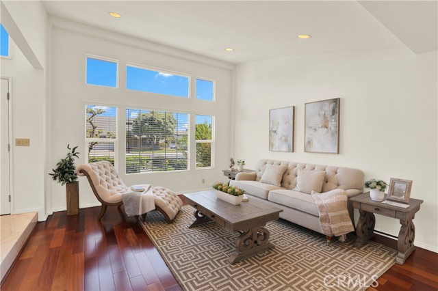 Image 8 of 46 For 8452 Deepview Drive