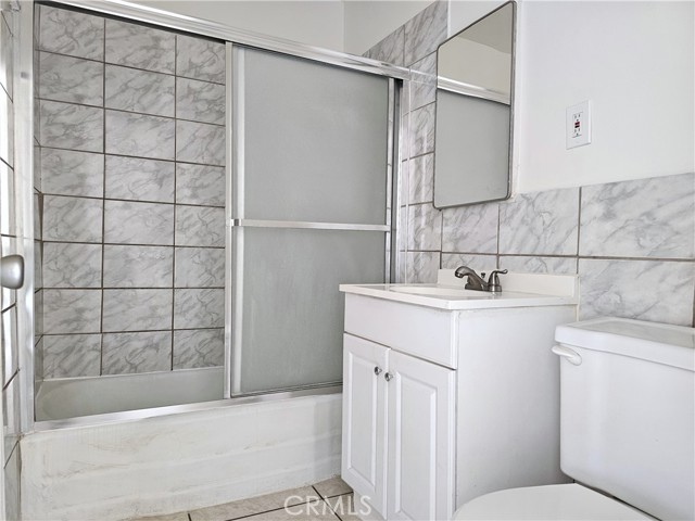 Image 28 of 38 For 9116 Palm Street