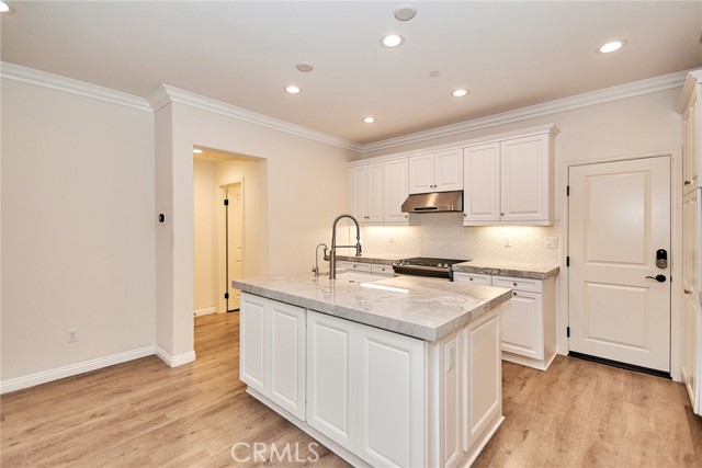 Detail Gallery Image 9 of 36 For 2437 Sanabria Ln, Brea,  CA 92821 - 3 Beds | 2/1 Baths