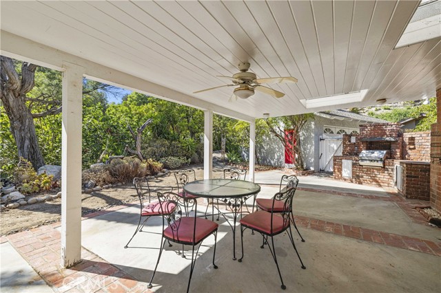 Detail Gallery Image 41 of 53 For 2272 Colmena St, La Canada Flintridge,  CA 91011 - 4 Beds | 2 Baths