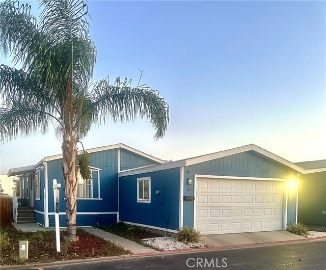 80 E Dawes Street, Perris CA: https://media.crmls.org/medias/8596bb2d-ef35-4f20-8f88-bdb893e79abb.jpg