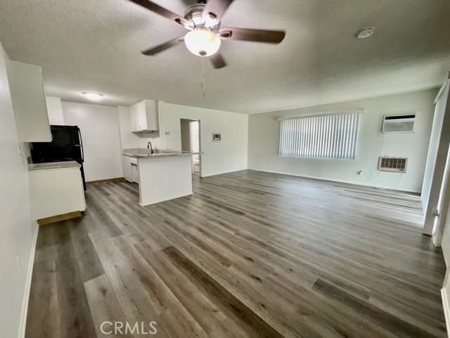 685 E Vista Chino, Palm Springs CA: https://media.crmls.org/medias/859782b8-e8d6-4627-a96d-86ad56c99f9b.jpg