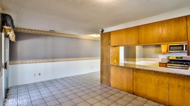 Detail Gallery Image 9 of 39 For 720 W Pennsylvania Ave, Redlands,  CA 92374 - 3 Beds | 2 Baths