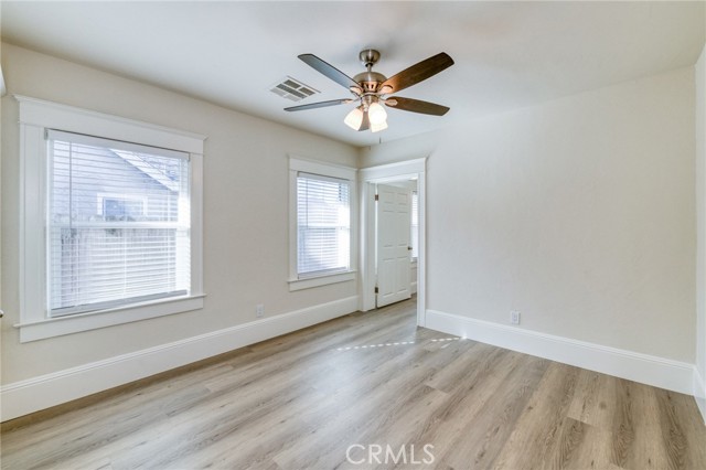 Detail Gallery Image 28 of 41 For 701 E Clinton, Fresno,  CA 93704 - 3 Beds | 1 Baths