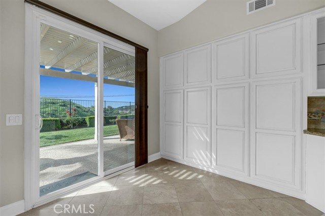 Image 14 of 57 For 468 Calle Canela