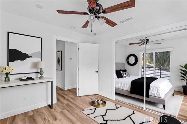 Detail Gallery Image 10 of 25 For 20302 Oxnard, Woodland Hills,  CA 91367 - 3 Beds | 2/1 Baths