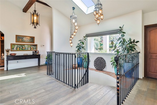 Detail Gallery Image 18 of 45 For 5617 Colodny Dr, Agoura Hills,  CA 91301 - 6 Beds | 4/1 Baths