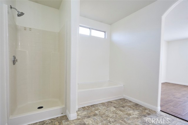 Detail Gallery Image 13 of 23 For 25029 Avenida Laredo, Barstow,  CA 92311 - 3 Beds | 2 Baths