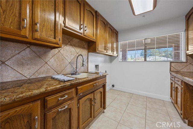 11717 Old Town Road, Bakersfield CA: https://media.crmls.org/medias/859a2324-0ab1-40f4-8124-3aaab3593e7f.jpg