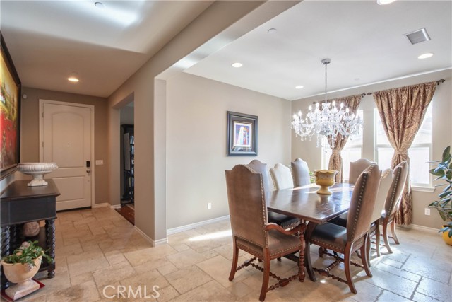 Detail Gallery Image 14 of 52 For 32640 Cougar Pass Ct, Winchester,  CA 92596 - 5 Beds | 3/1 Baths