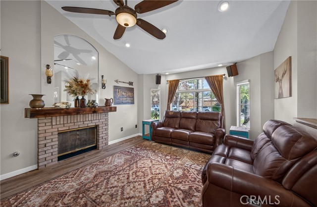 Detail Gallery Image 9 of 25 For 13500 San Lucas, Yucaipa,  CA 92399 - 3 Beds | 2 Baths