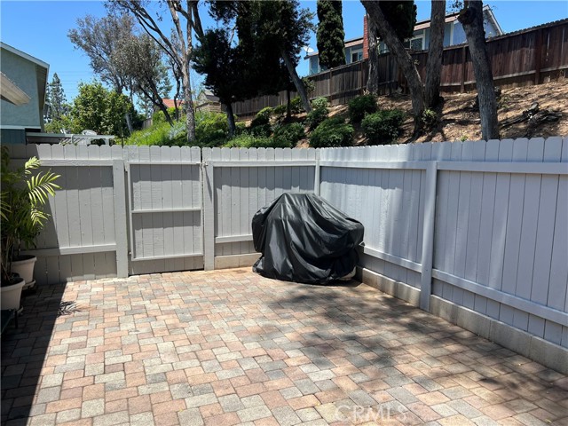 25511 Polaris Lane, Lake Forest CA: https://media.crmls.org/medias/859b9a68-2e8b-4194-9d6e-d33e7483bbfa.jpg