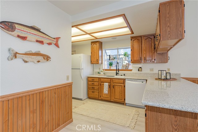 43144 Moonridge Road, Big Bear Lake CA: https://media.crmls.org/medias/859baa81-9977-4f22-a247-0224005ebb69.jpg