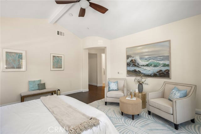21270 Elda Cir, Huntington Beach CA: https://media.crmls.org/medias/859c0834-5299-4daa-9699-273c6fd0b8f2.jpg