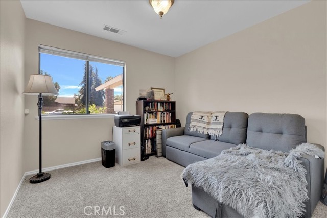 801 Vine St, Exeter CA: https://media.crmls.org/medias/859c3c02-d1b3-40ce-9808-edcafbb3a8c5.jpg
