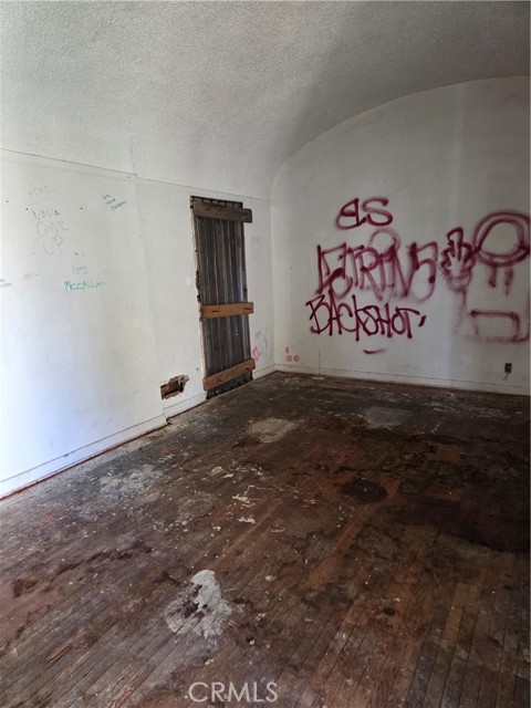 Detail Gallery Image 8 of 12 For 11727 Alabama, Los Angeles,  CA 90059 - 2 Beds | 1 Baths