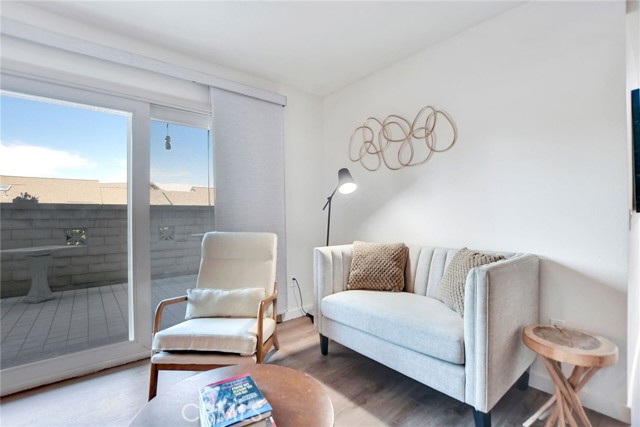Detail Gallery Image 11 of 43 For 8866 Tulare Dr 301c,  Huntington Beach,  CA 92646 - 3 Beds | 2 Baths